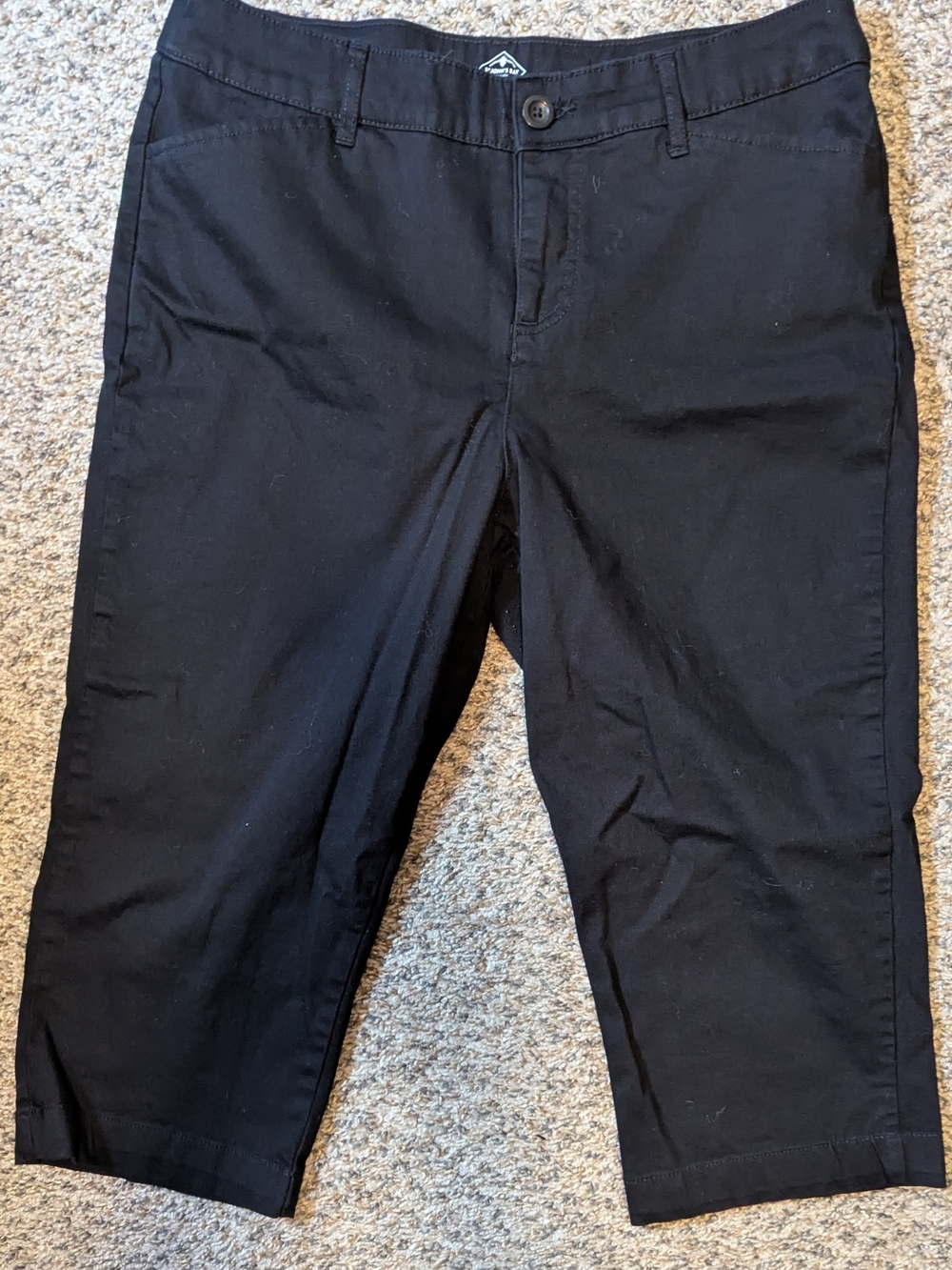 Black Woman's Capri Pants St. John's Bay